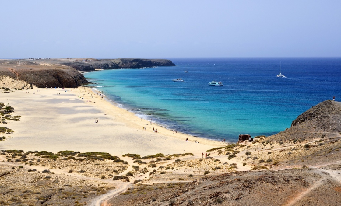 'Beach on Lanzarote.' - Kanarieöarna